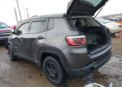 2018 Jeep Compass Sport из США, поврежденный, VIN 3C4NJCAB6JT251064